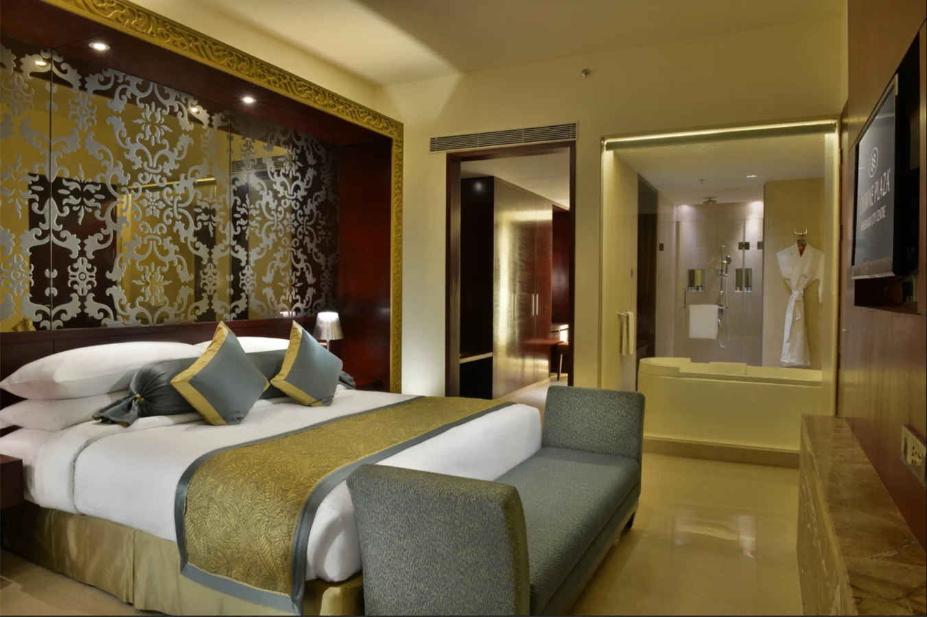 Crown Plaza
