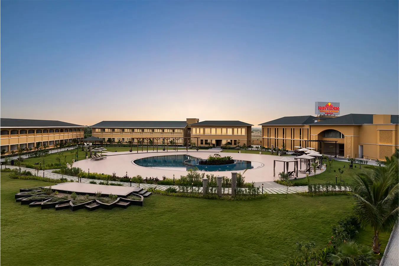 Hawthorn Suites