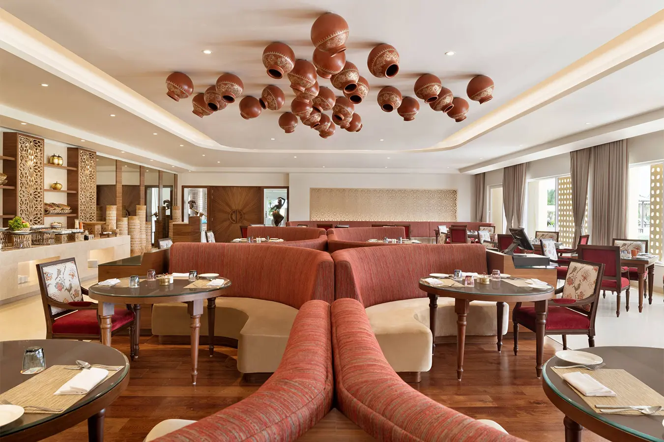 Hawthorn Suites