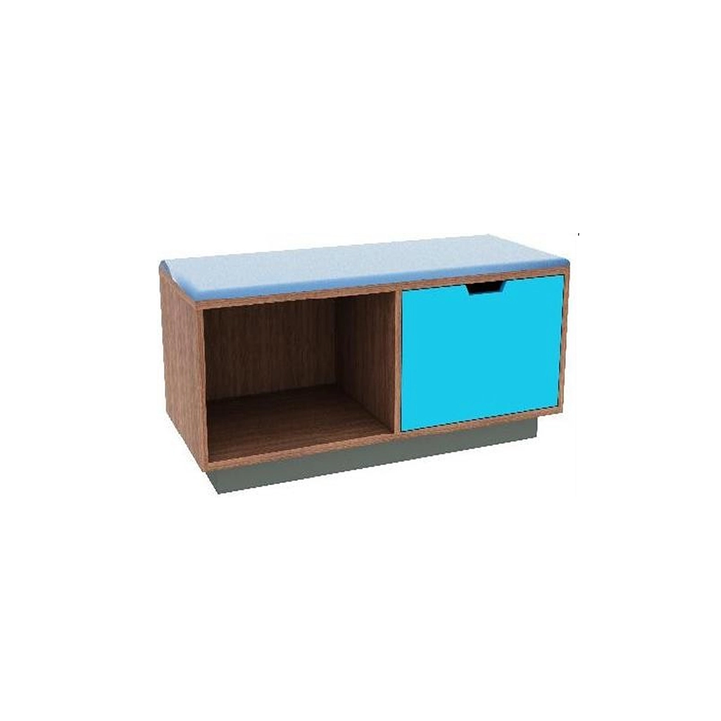 Luggage Bench | Days Inn