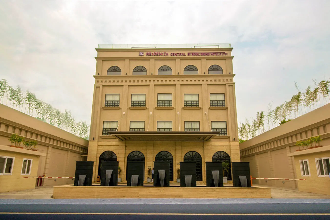 Regenta Central