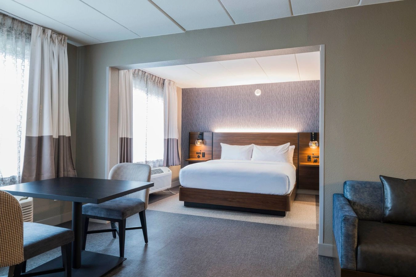 Suite Room